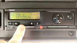 Insérer une carte conducteur dans le chrono