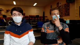 Spécialité musique présentée par Nathanaël et Kader en 1ère (Spé Musique-Sc Physiques-Maths)