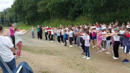 La danse des jeux-Ecole de la rue d'Arvor-Collège Kerzourat
