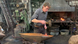 Forge d'une feuille : le bout pointu