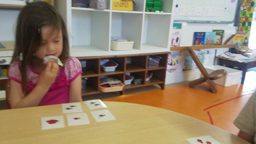 apprendre la grammaire avec des jeux de cartes