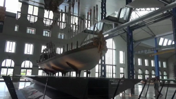 Visite du musée 70.8 à Brest