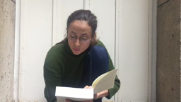 Anne Berest lit un extrait de La Carte Postale
