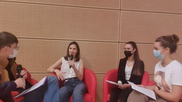 Interview d'Elsa Fottorino par la rédaction du Journal du Goncourt des Lycéens (lycée Renan, St Brieuc)