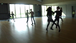 La danse des bâtonnets 1
