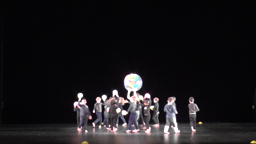 Restitution Danse au Carré Magique - Classe de Stéphanie Berthaume