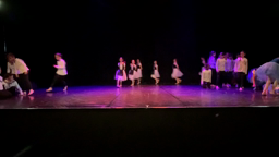Destination Guadeloupe - Classe danse de l'école Rocabey