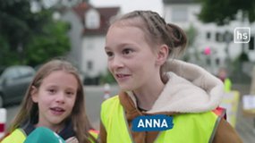 Zu Fuß zur Schule und zum Kindergarten
