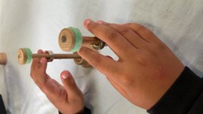 comparaison forces mécanique /électromagnétique