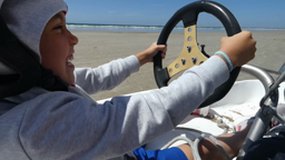 char à voile, les plus jeunes prennent le volant...Et ça décoiffe!