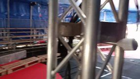 Montage du chapiteau du cirque projet d'école