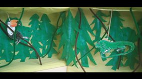 Petit iguane vert (boîte en scène)