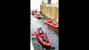 Les cm2 font du kayak à Locastel