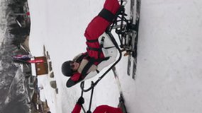 Emilie fait du ski