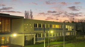 Le jour se lève en une minute sur le Collège Camille Vallaux